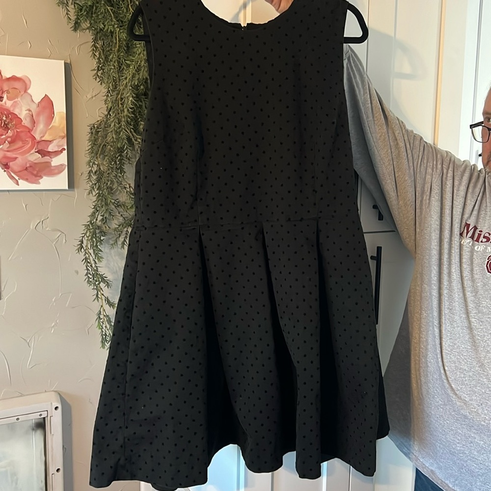Vintage Gap Black on Black polka dot A-line, sleeveless dress, SZ 18 W/P…